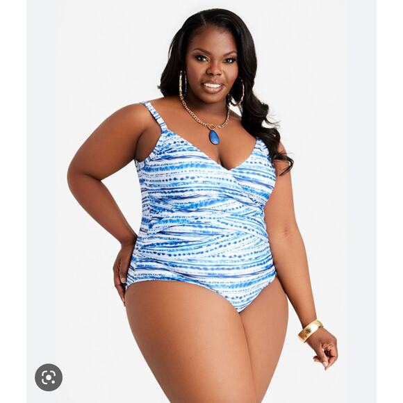 NWT Nicole Miller Crisscross One Piece Swimsuit - Small - Picture 2 of 4